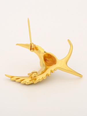 ブラスブローチ