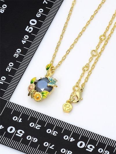 ブラスネックレス