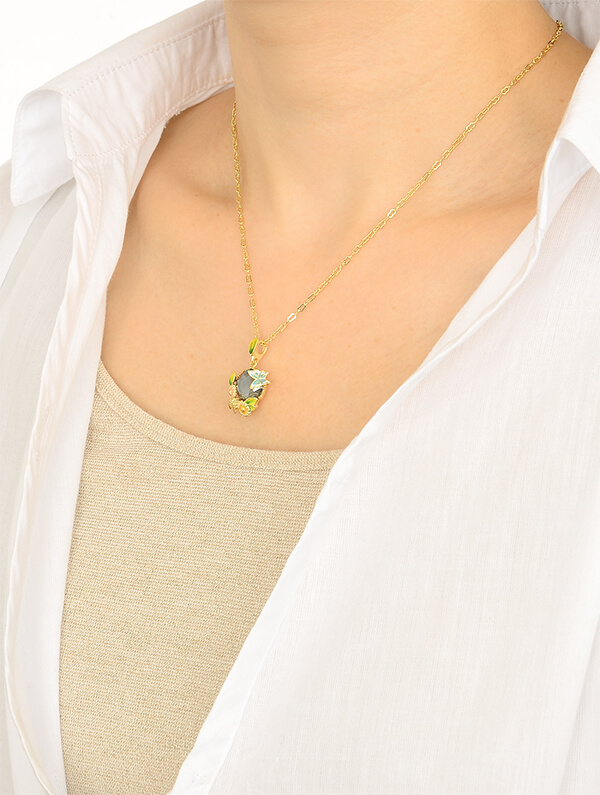 ブラスネックレス