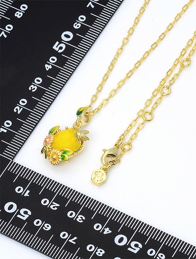 ブラスネックレス