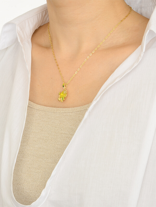 ブラスネックレス