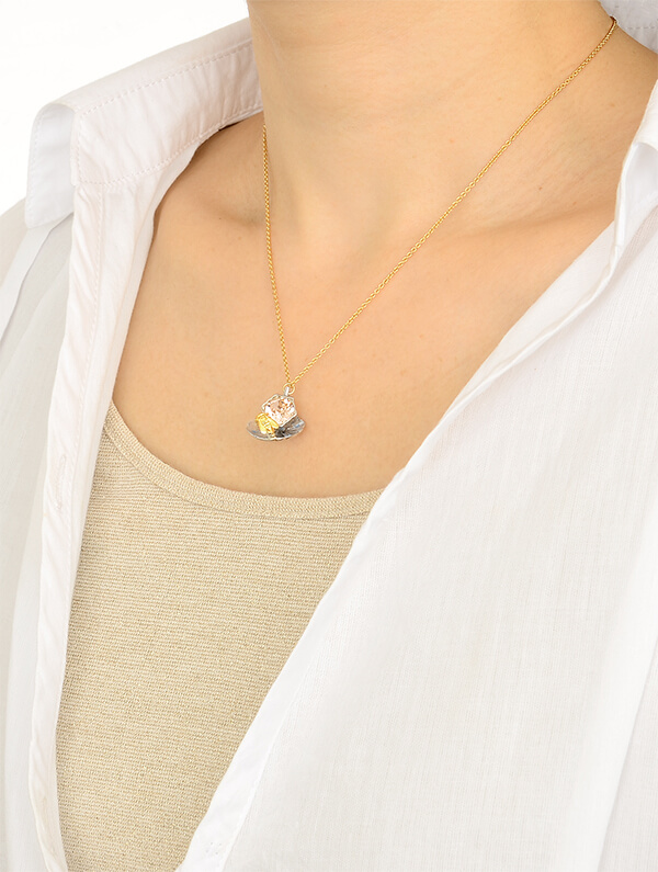 ブラスネックレス