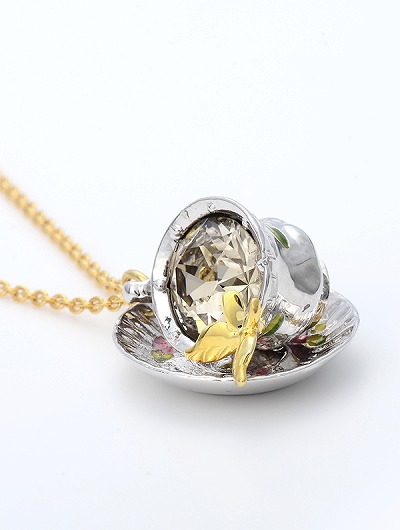 ブラスネックレス