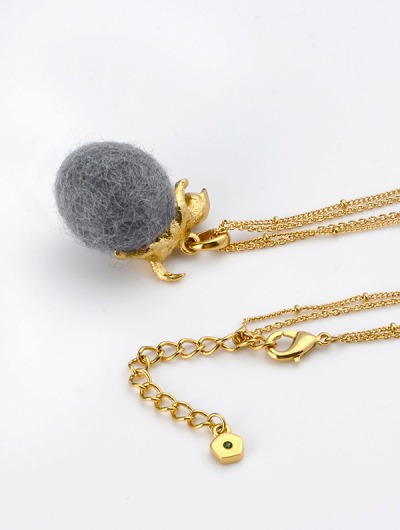 ブラスネックレス