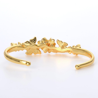 ブラスバングル