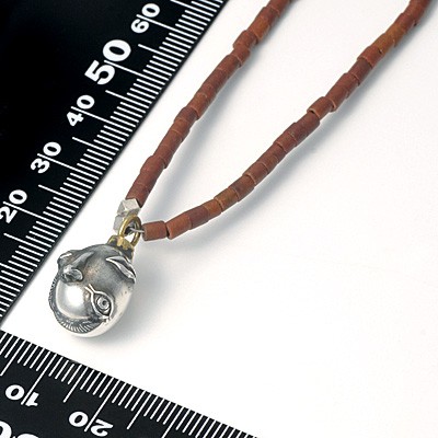 ブラウンジェイドネックレス