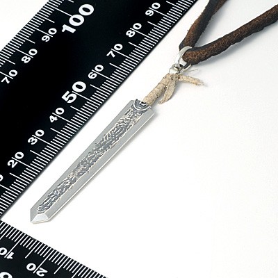 レザーネックレス