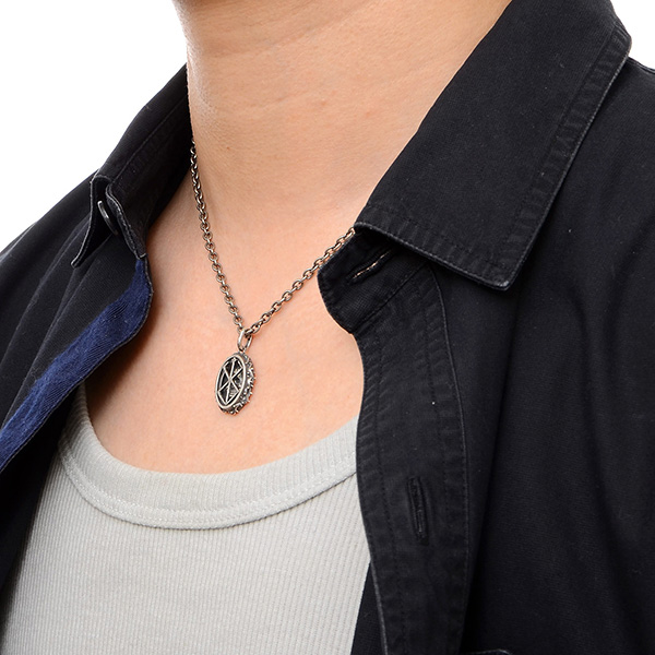 シルバーネックレス