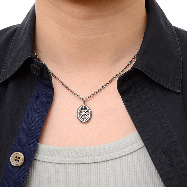 シルバーネックレス