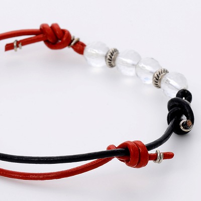 レザーブレスレット