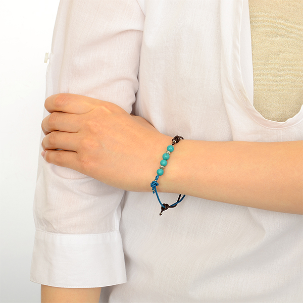 レザーブレスレット