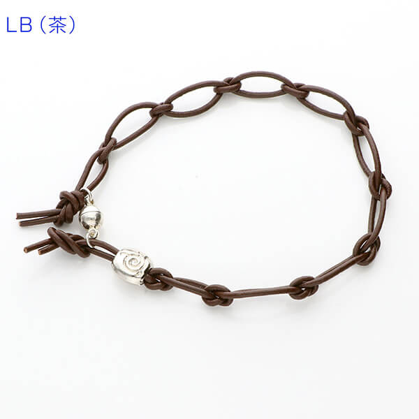 レザーブレスレット