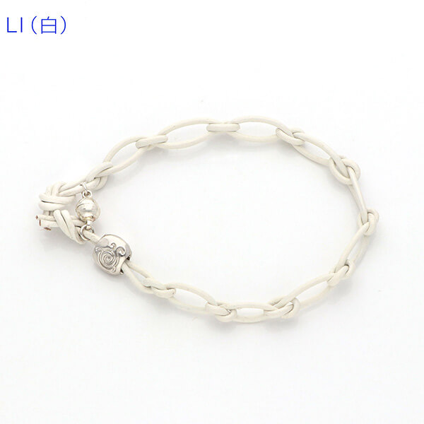 レザーブレスレット