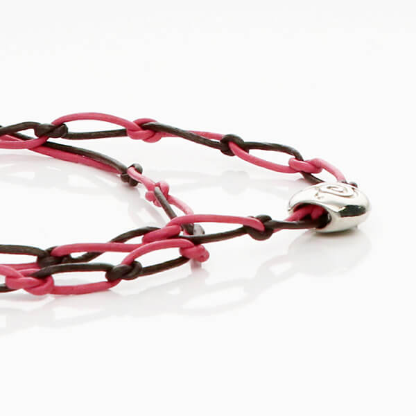 レザーブレスレット