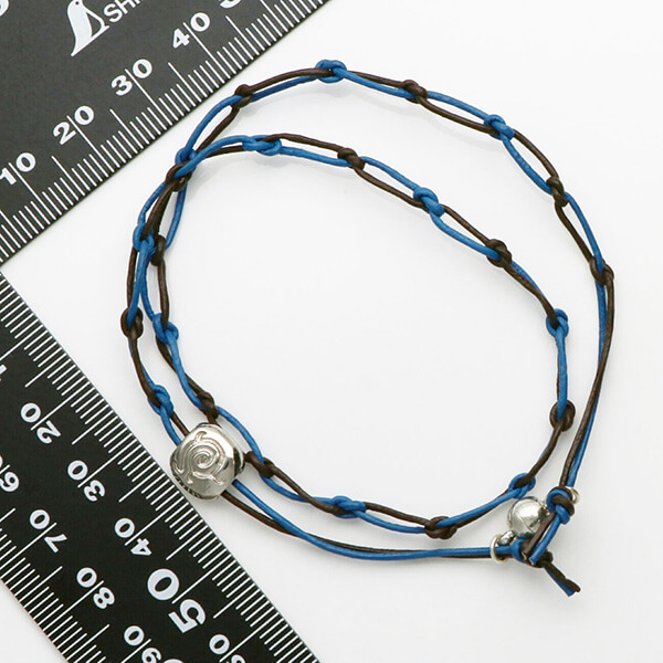 レザーブレスレット