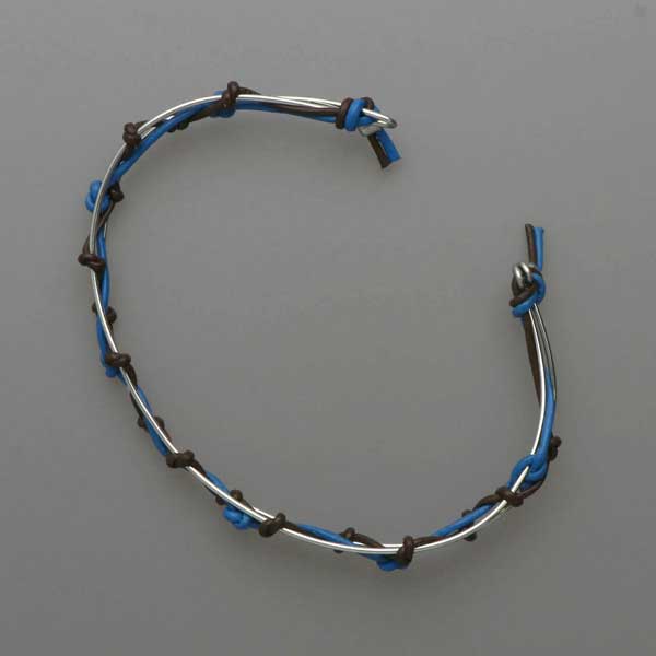 レザーバングル