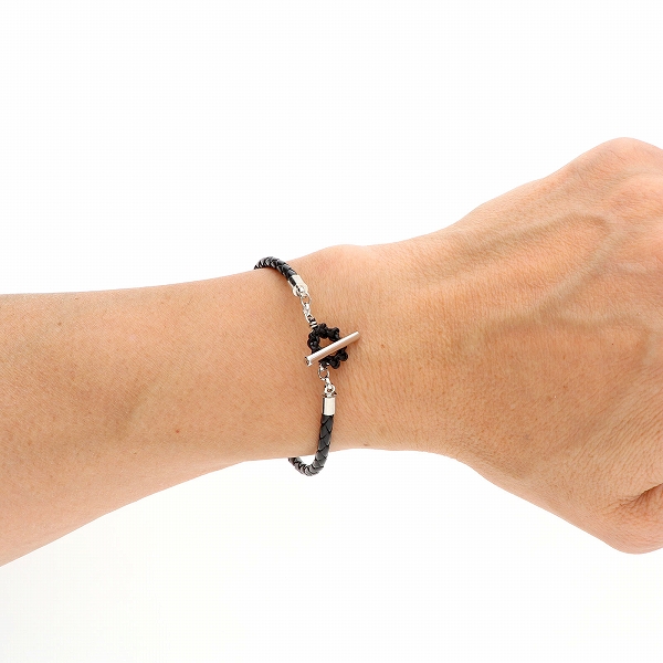 レザーブレスレット