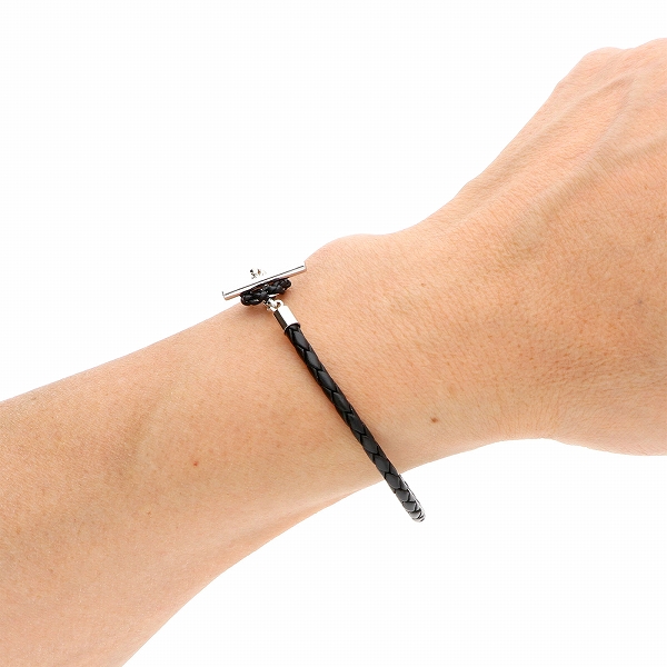 レザーブレスレット