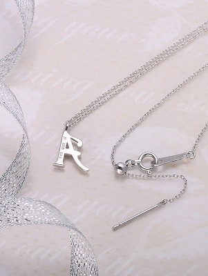 ピンクゴールドネックレス