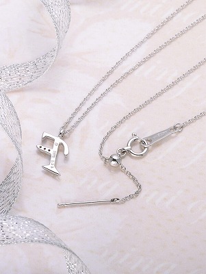 ピンクゴールドネックレス