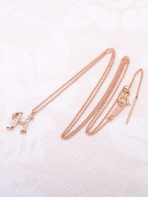 ピンクゴールドネックレス