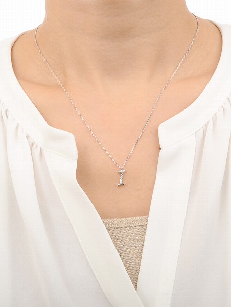 ピンクゴールドネックレス