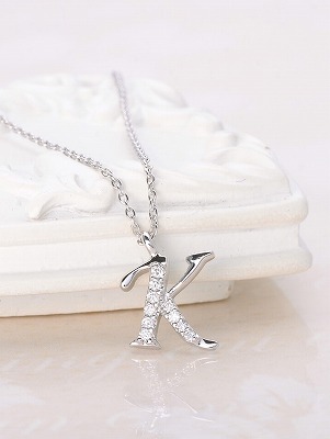 ピンクゴールドネックレス