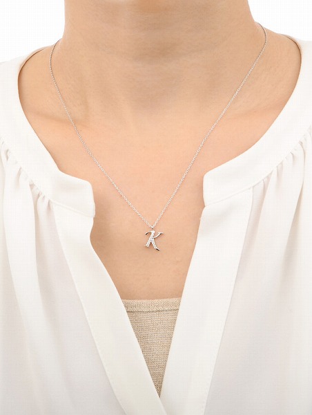 ピンクゴールドネックレス