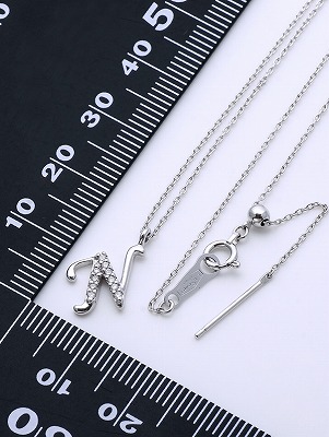 ピンクゴールドネックレス