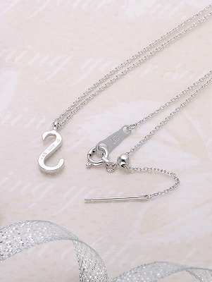 ピンクゴールドネックレス