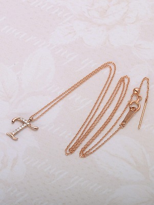 ピンクゴールドネックレス