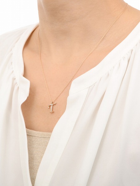 ピンクゴールドネックレス