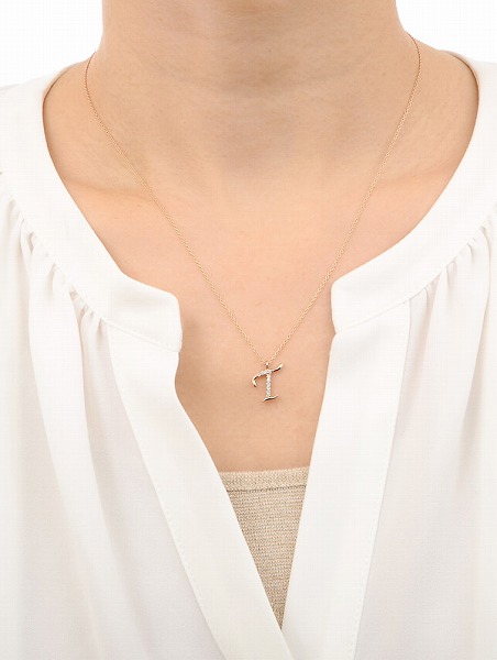 ピンクゴールドネックレス