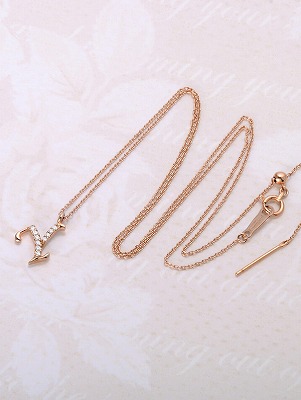 ピンクゴールドネックレス