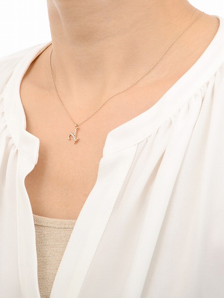 ピンクゴールドネックレス