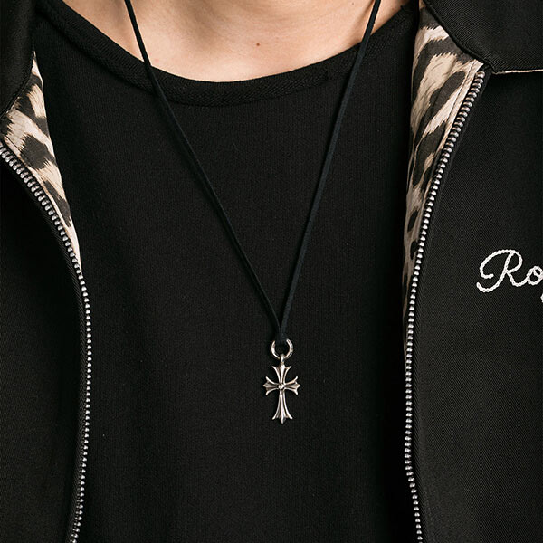 CHARM TINY CH CROSS SLV