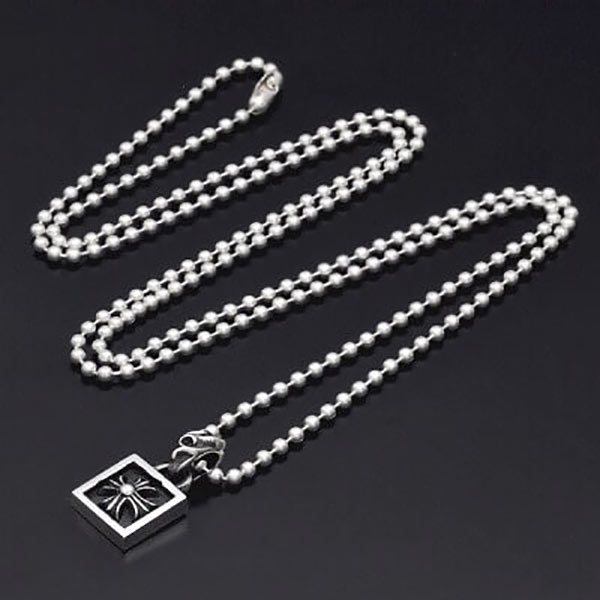 シルバーネックレス Framed CH Plud Charm