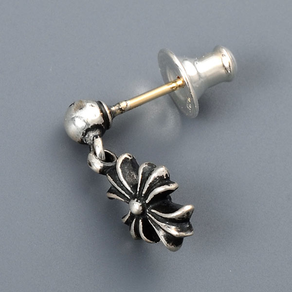 シルバーピアス EARRING TINY E CH PLUS 1 DROP(片耳用)