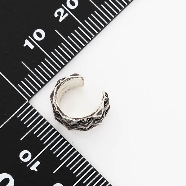 ピラミッド プラス イヤーカフ Cuff Pyramid Plus