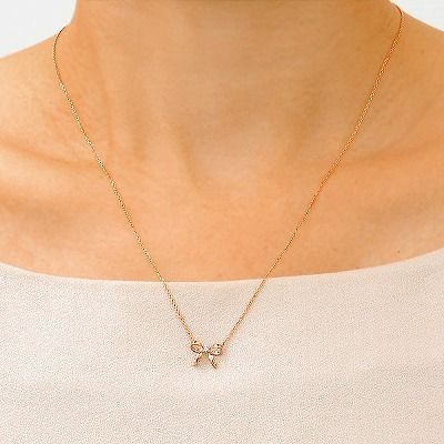 ピンクゴールドネックレス