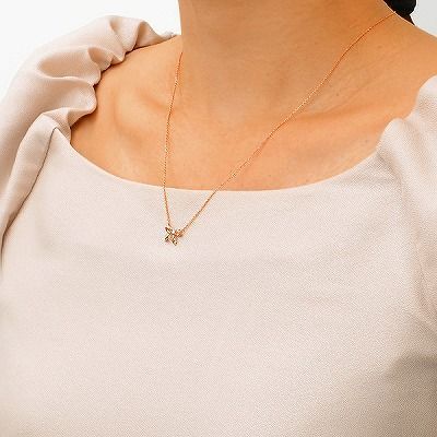 ピンクゴールドネックレス