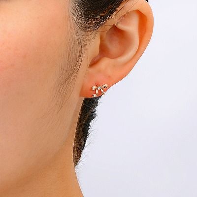 ピンクゴールドスタッドピアス