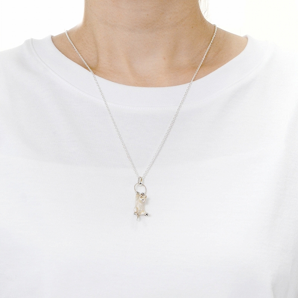 シルバーネックレス