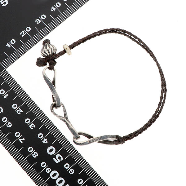 レザーブレスレット