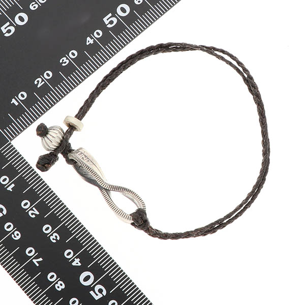 レザーブレスレット