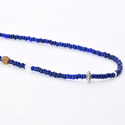 ビーズネックレス