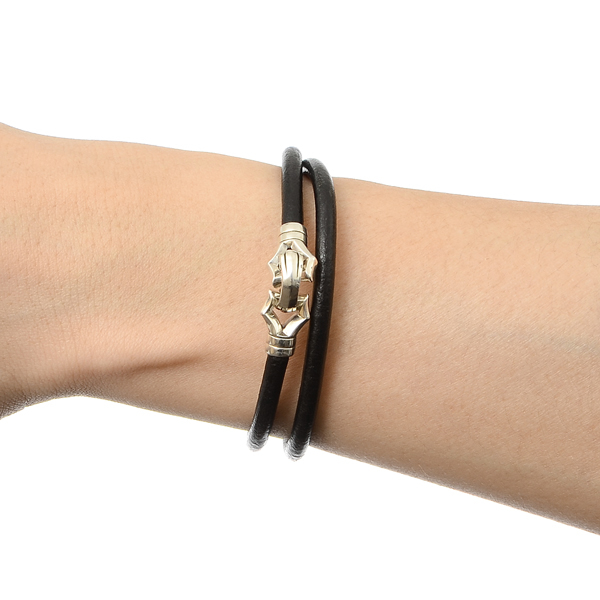 レザーブレスレット