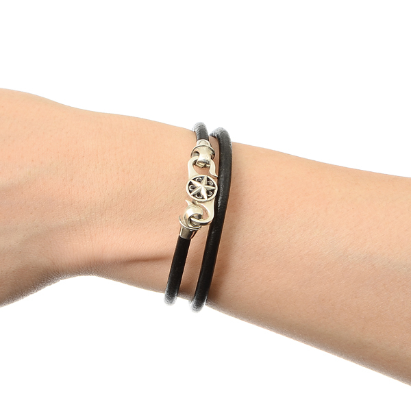 レザーブレスレット