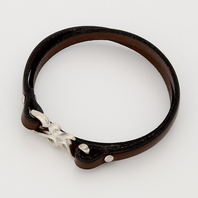 レザーブレスレット