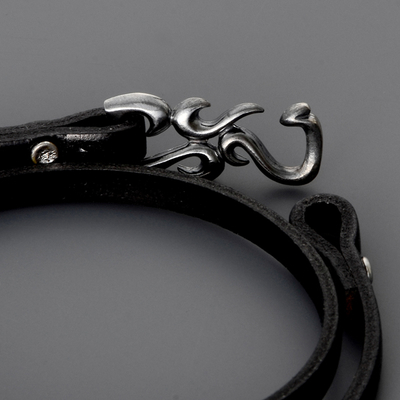 レザーブレスレット